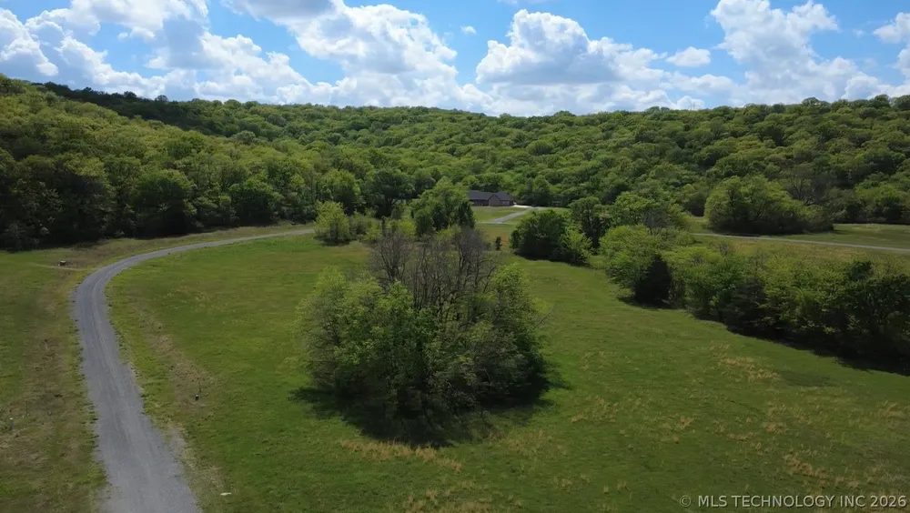 428 S Thunder Road Fort Gibson, OK 74434