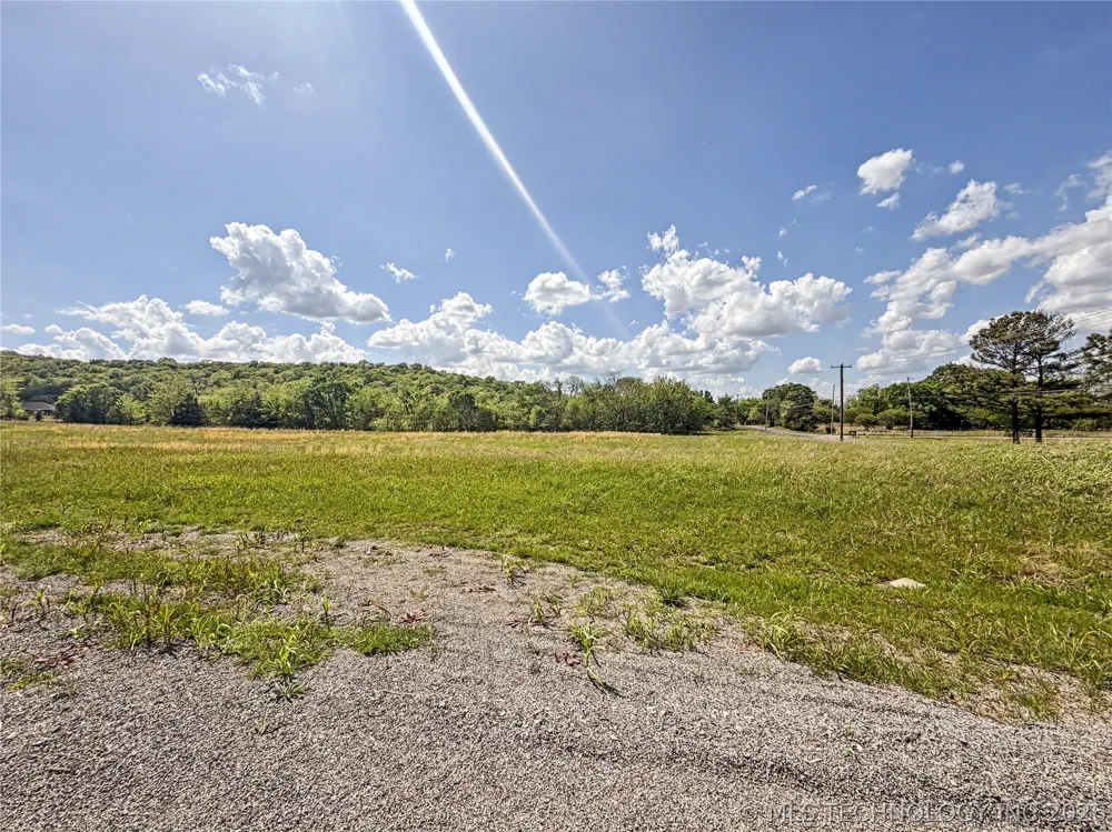 428 S Thunder Road Fort Gibson, OK 74434