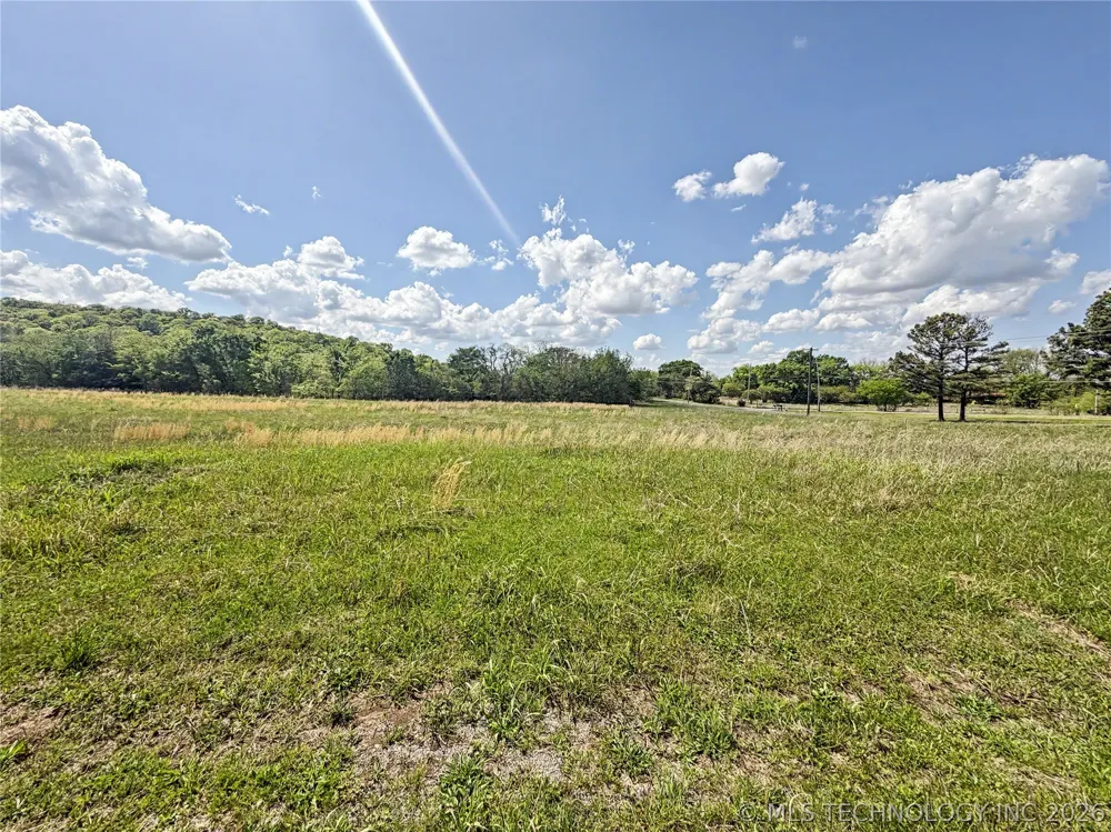 428 S Thunder Road Fort Gibson, OK 74434