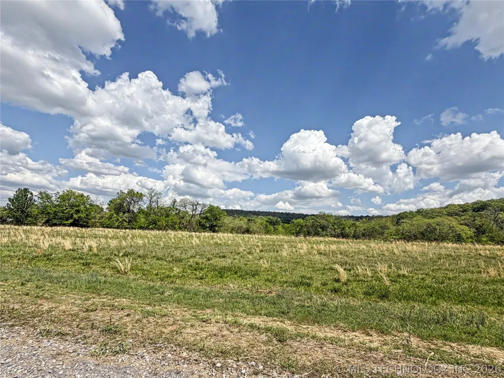 404 S Thunder Road Fort Gibson, OK 74434