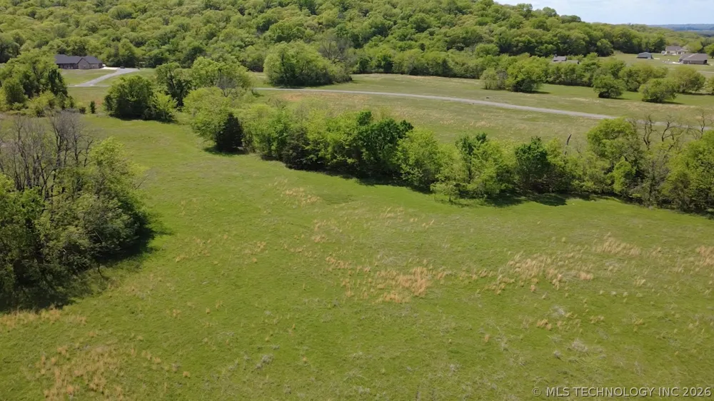 401 S Thunder Road Fort Gibson, OK 74434