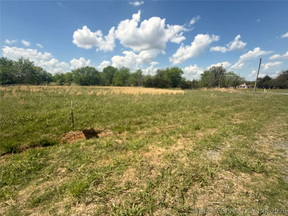 401 S Thunder Road Fort Gibson, OK 74434
