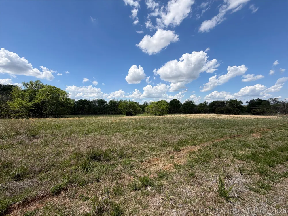 401 S Thunder Road Fort Gibson, OK 74434