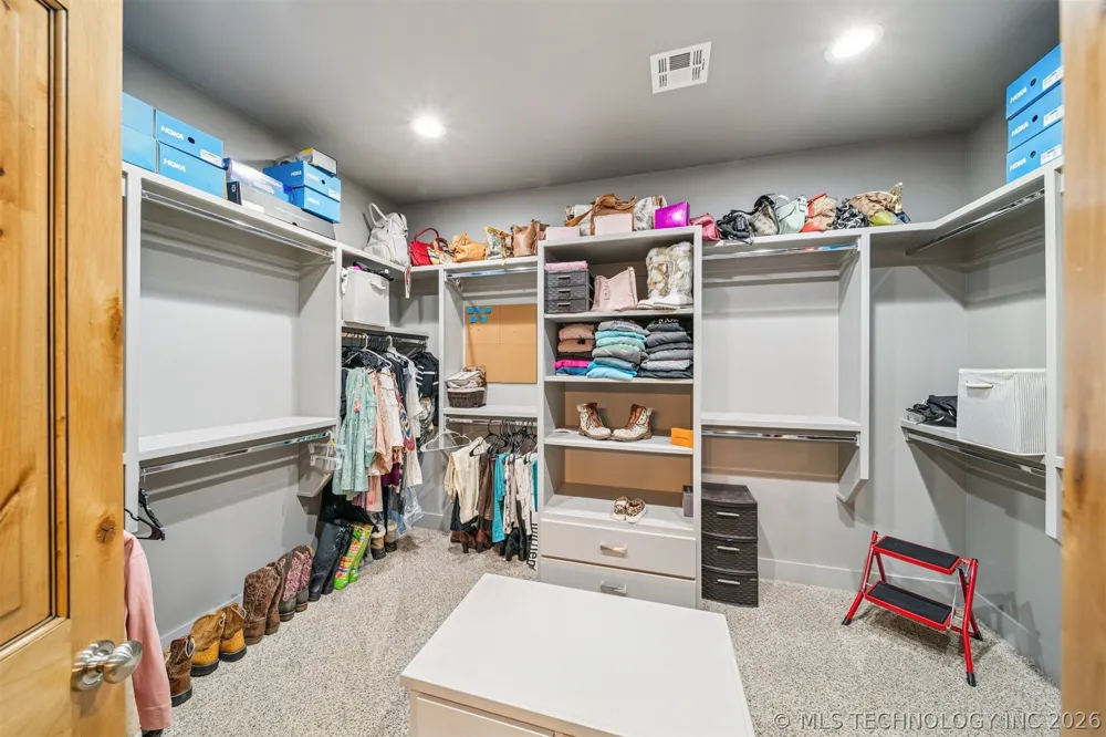 116 Eagleview Pryor, OK 74361