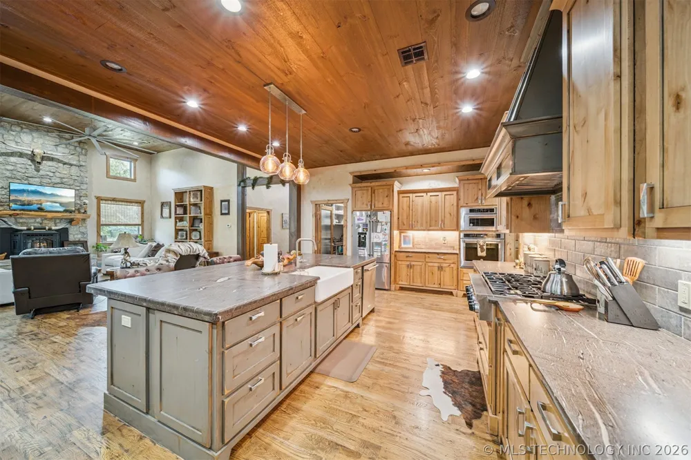 116 Eagleview Pryor, OK 74361