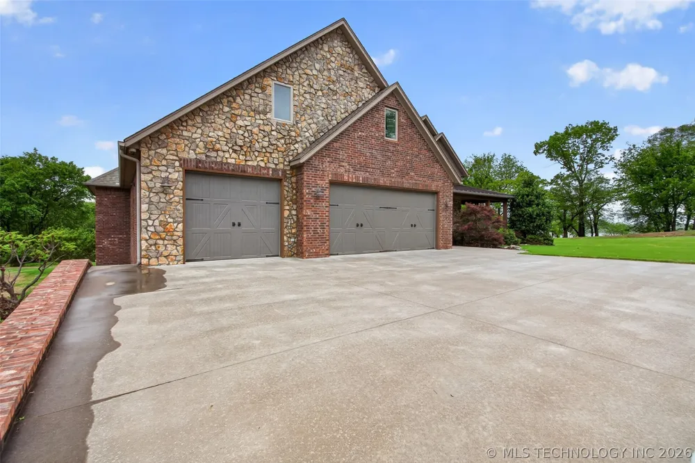 116 Eagleview Pryor, OK 74361