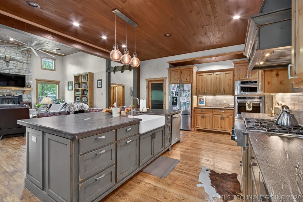 116 Eagleview Pryor, OK 74361