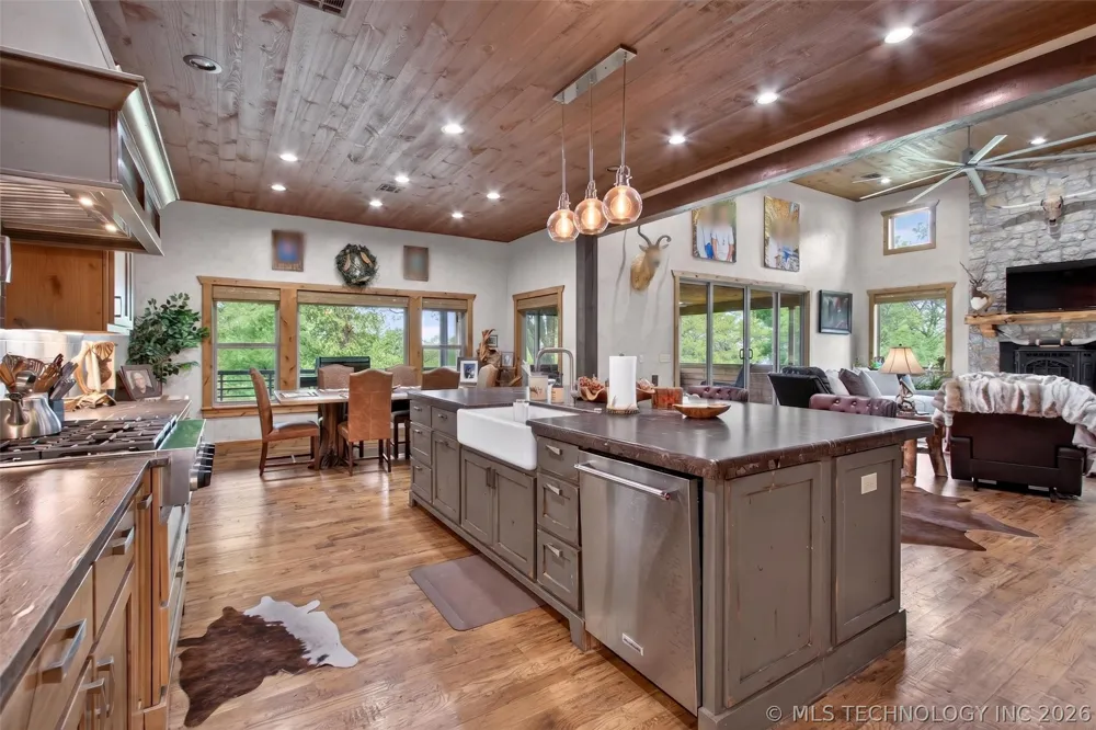 116 Eagleview Pryor, OK 74361