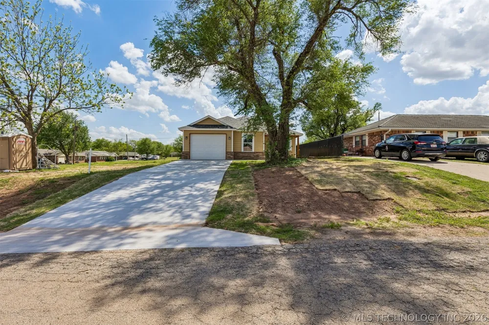 107 W Vine Street Cushing, OK 74023