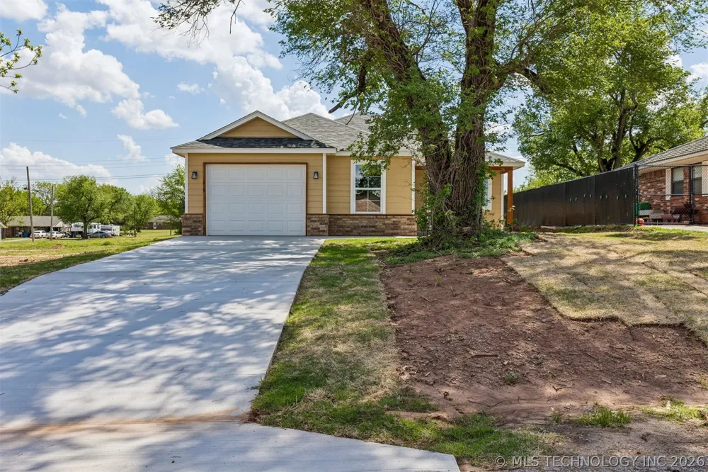 107 W Vine Street Cushing, OK 74023