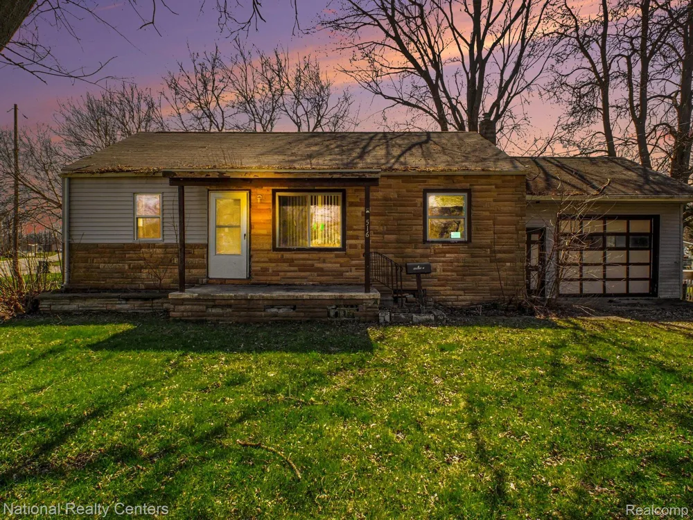 516 Roosevelt Avenue Mt Morris City, MI 48458