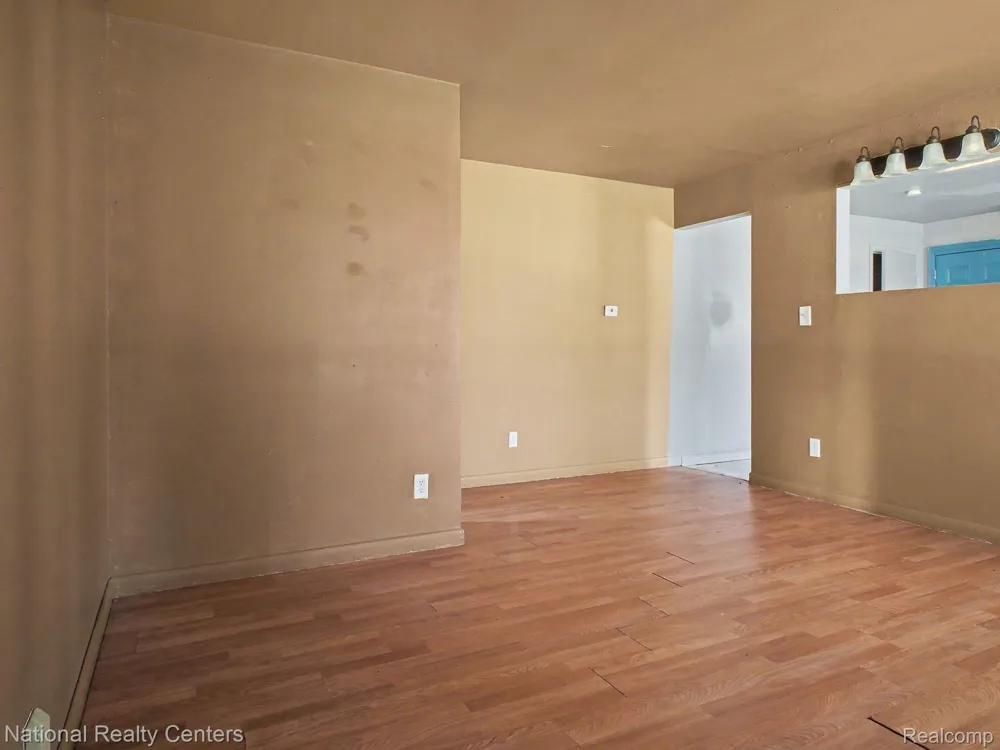 516 Roosevelt Avenue Mt Morris City, MI 48458