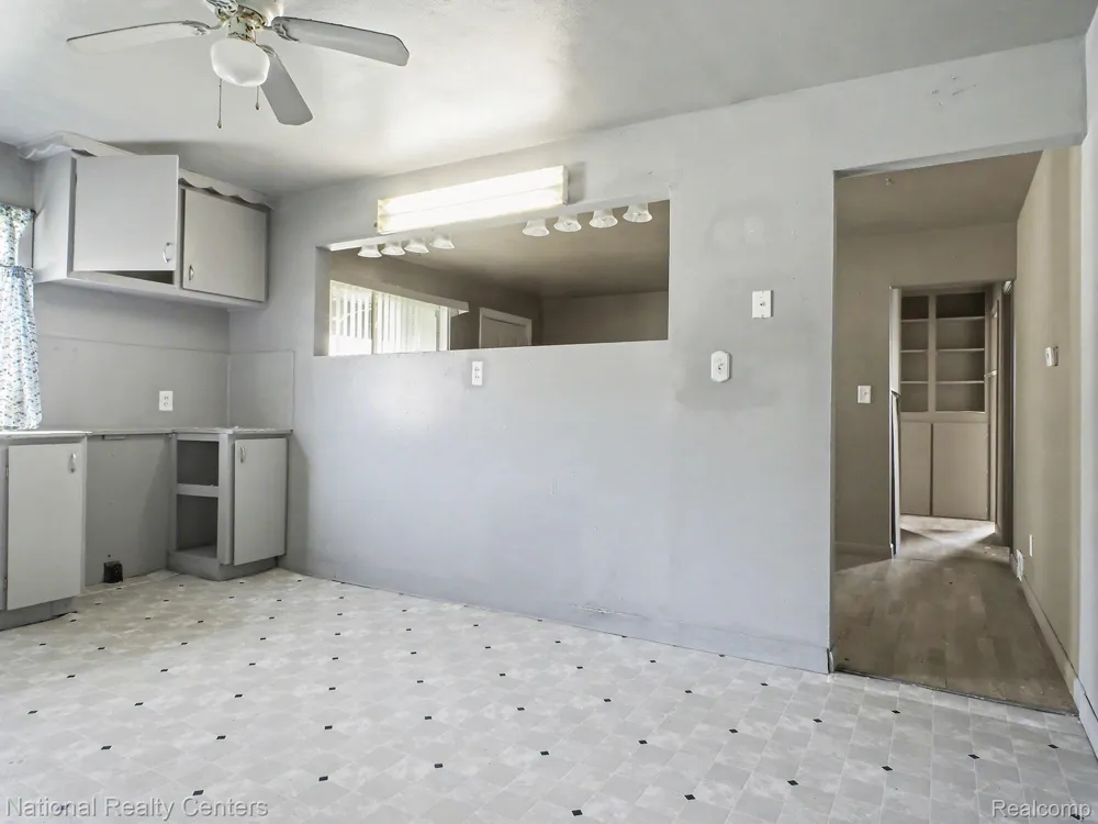516 Roosevelt Avenue Mt Morris City, MI 48458