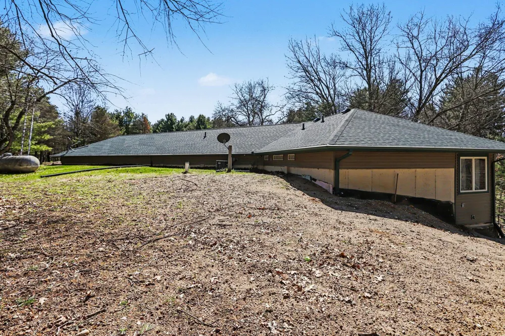 8362 E River Road Emmett Charter Township, MI 49014