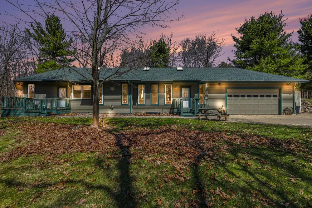 8362 E River Road Emmett Charter Township, MI 49014