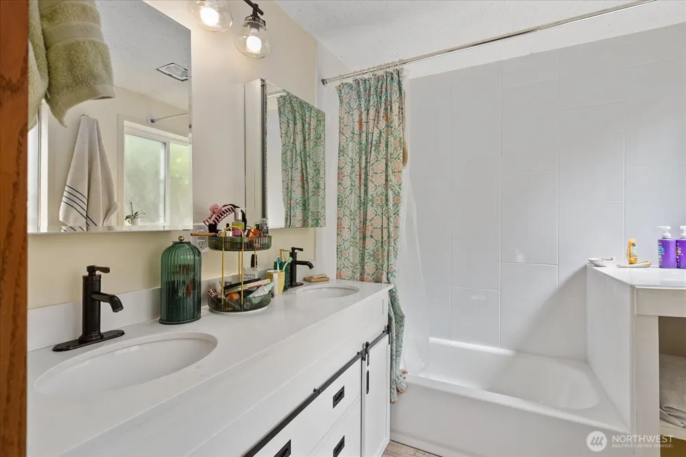 30841 52nd Avenue S Auburn, WA 98001