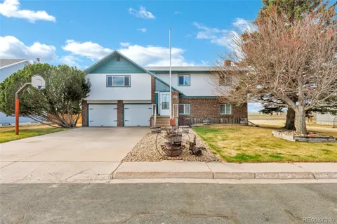 1524 Cedar Circle