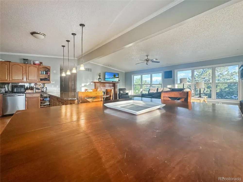 10427 Ammons Street Broomfield, CO 80021