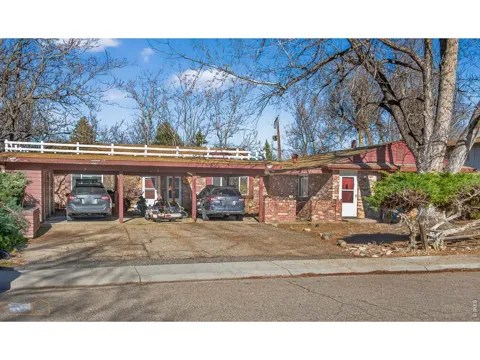 4425 Comanche Drive