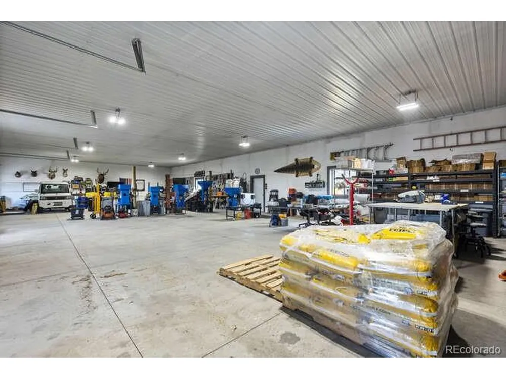 15295 E Cherry Creek Road Larkspur, CO 80118