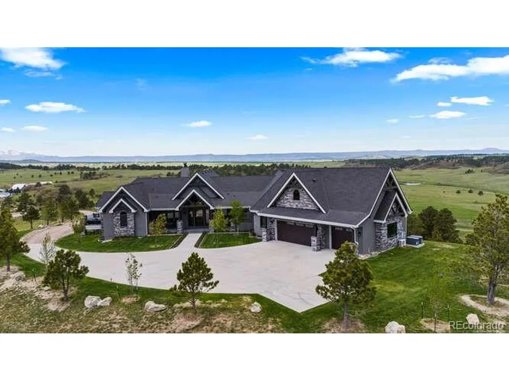 15295 E Cherry Creek Road Larkspur, CO 80118