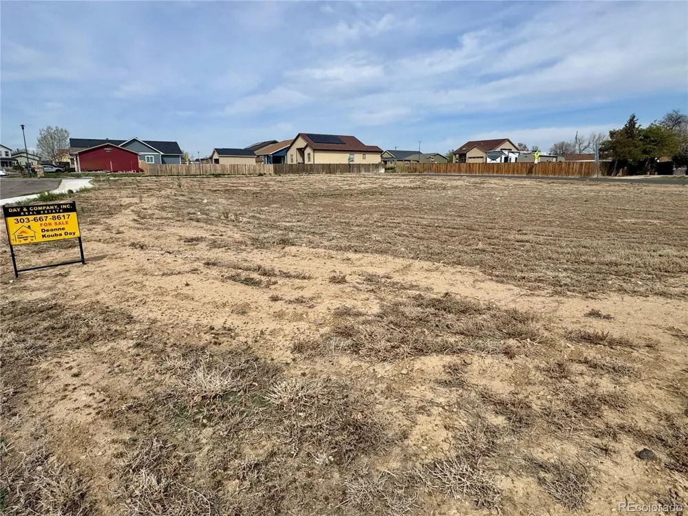 45 Johnson Court Keenesburg, CO 80643