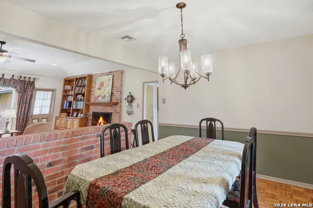228 Sagecrest Hollywood Park, TX 78232