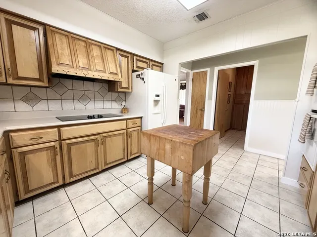 228 Sagecrest Hollywood Park, TX 78232
