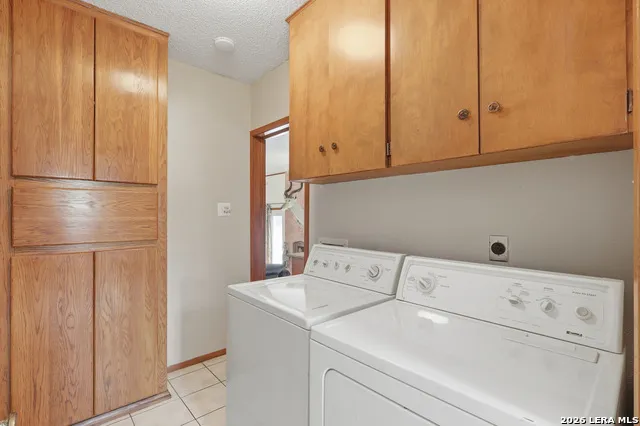 228 Sagecrest Hollywood Park, TX 78232