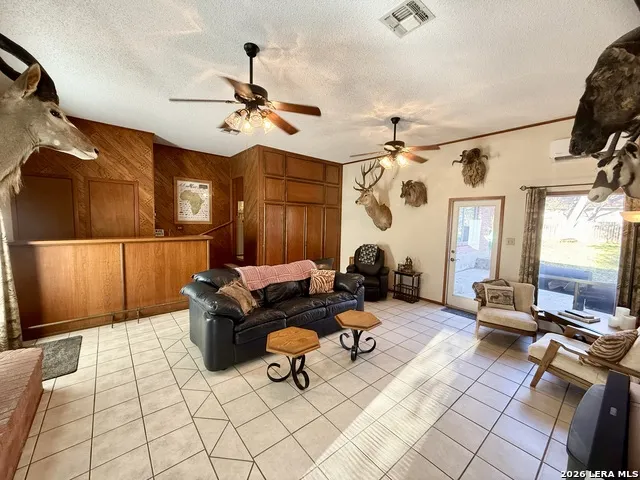 228 Sagecrest Hollywood Park, TX 78232