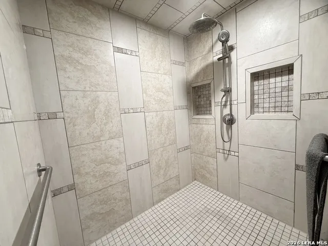 228 Sagecrest Hollywood Park, TX 78232