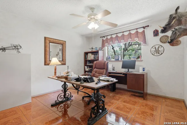 228 Sagecrest Hollywood Park, TX 78232