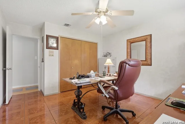 228 Sagecrest Hollywood Park, TX 78232