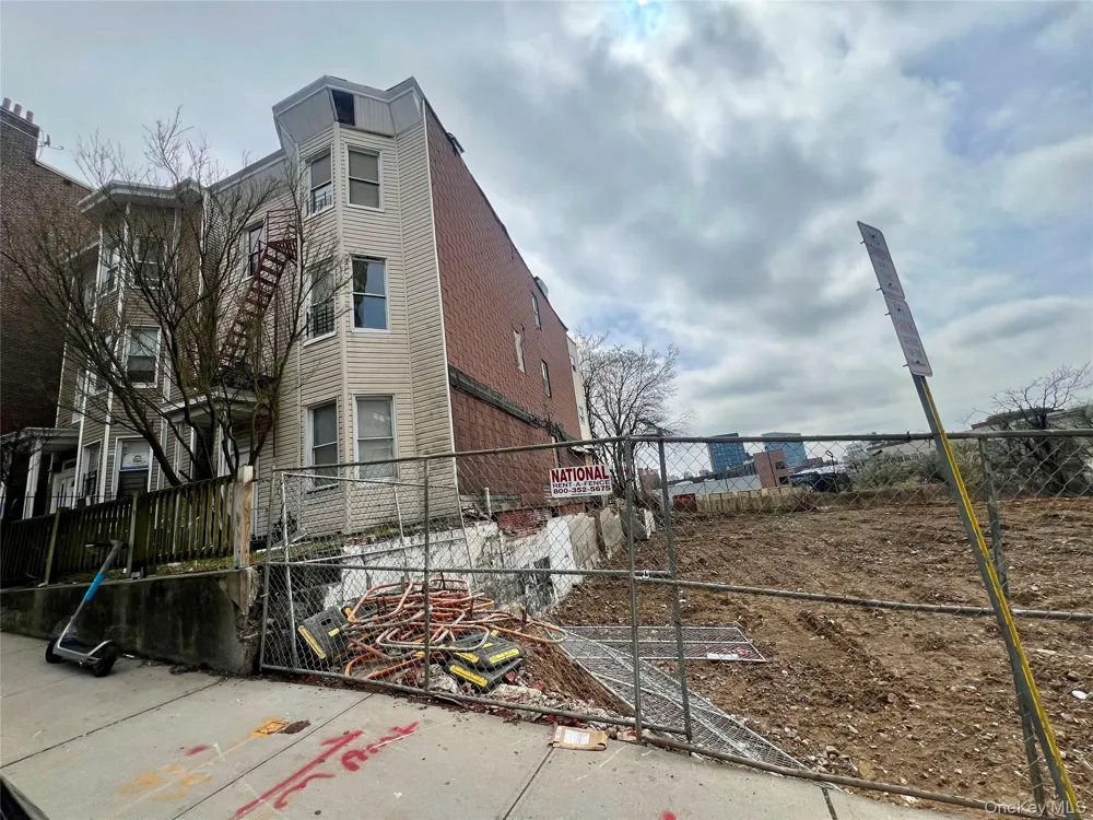 30 Ashburton Avenue Yonkers, NY 10701