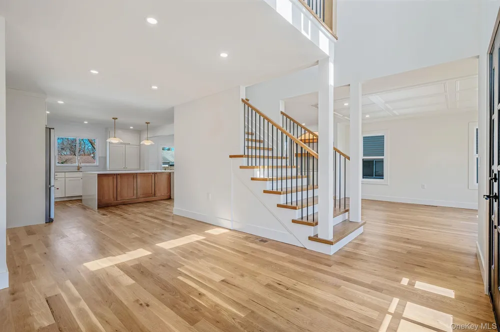31 Libby Avenue Hicksville, NY 11801