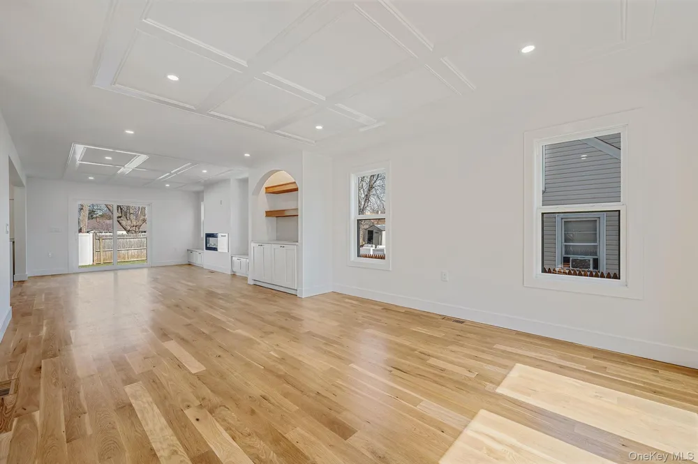 31 Libby Avenue Hicksville, NY 11801