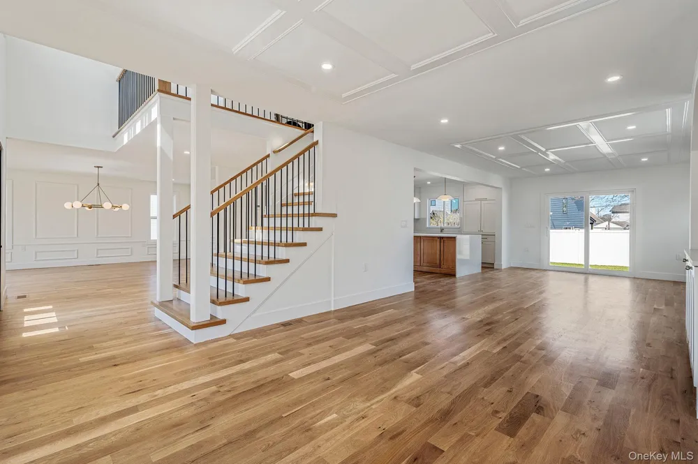 31 Libby Avenue Hicksville, NY 11801