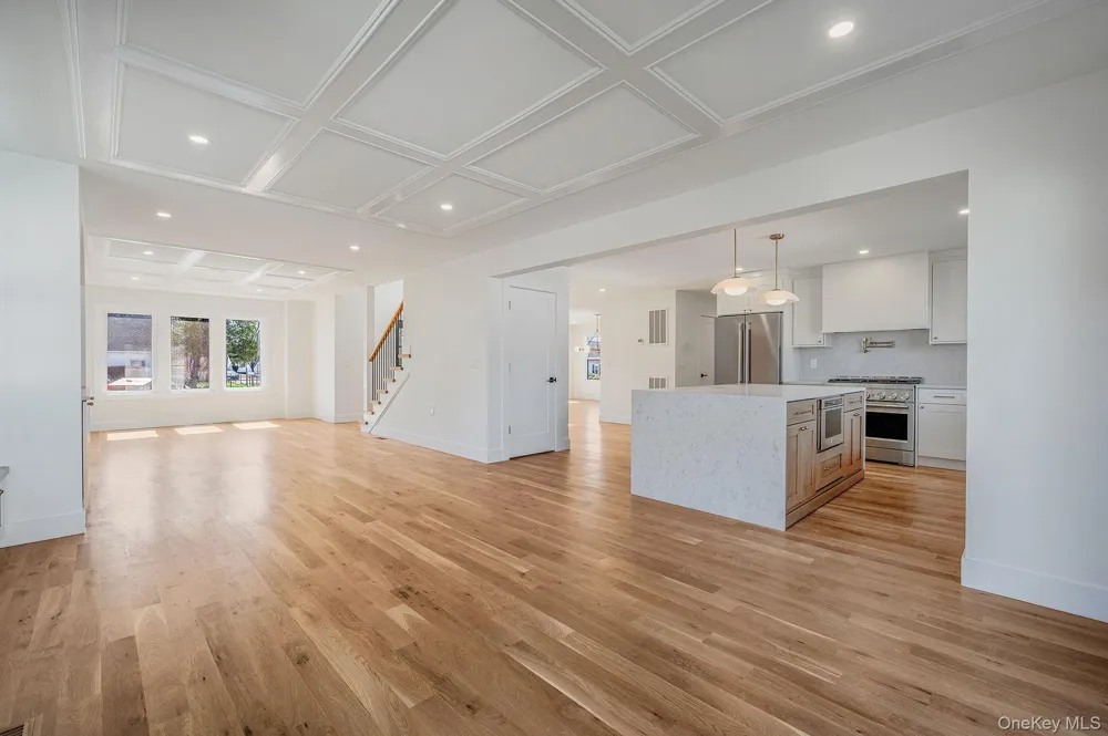 31 Libby Avenue Hicksville, NY 11801