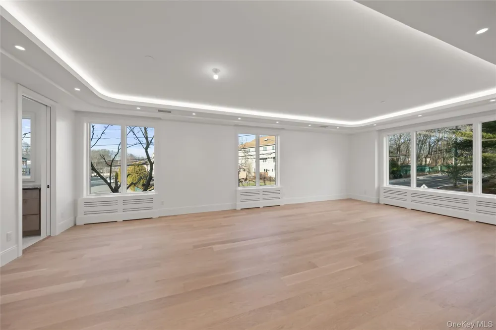 1 Dykstras Way W #201 Monsey, NY 10952