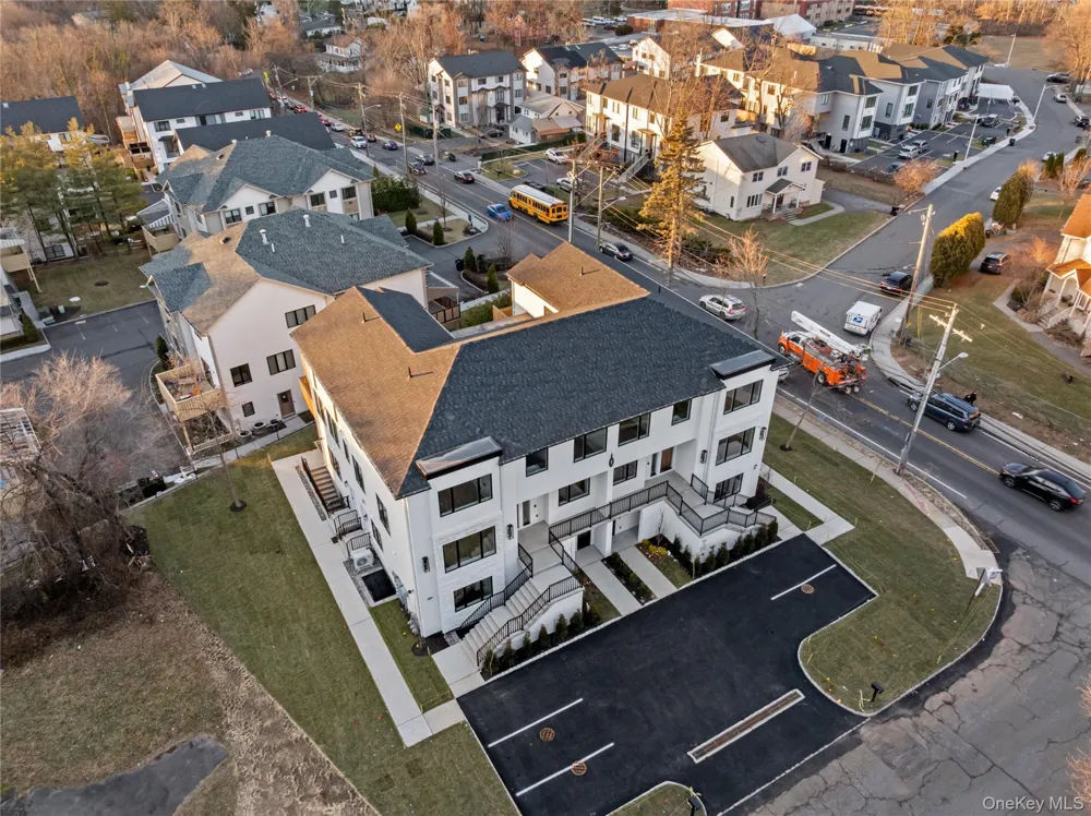 1 Dykstras Way W #201 Monsey, NY 10952