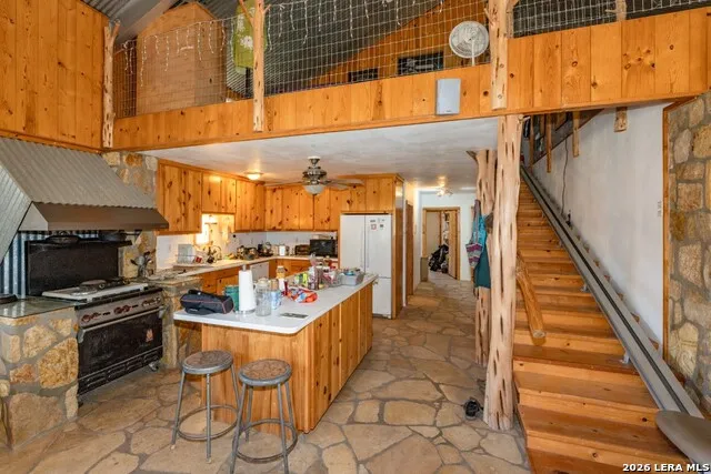 3655 North Seco Road Utopia, TX 78884