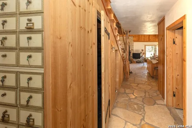 3655 North Seco Road Utopia, TX 78884