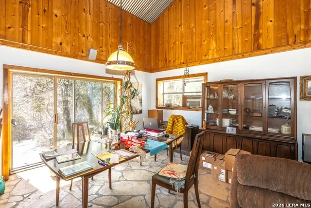 3655 North Seco Road Utopia, TX 78884