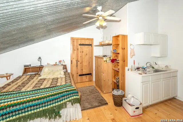 3655 North Seco Road Utopia, TX 78884