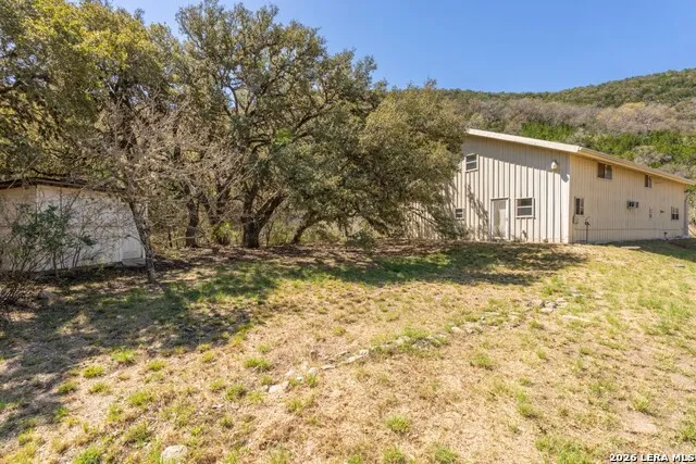 3655 North Seco Road Utopia, TX 78884