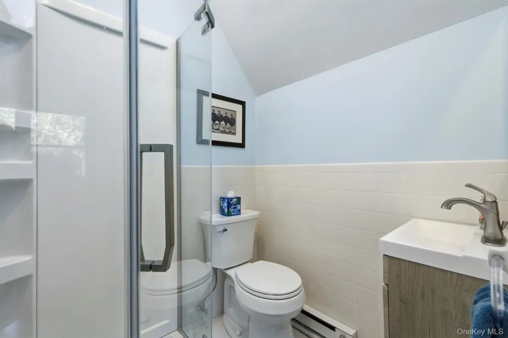 3 Foster Avenue Hampton Bays, NY 11946
