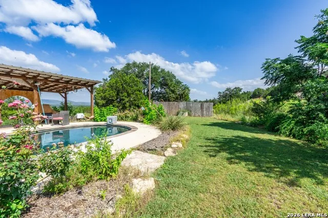 1079 County Road 357 Utopia, TX 78884