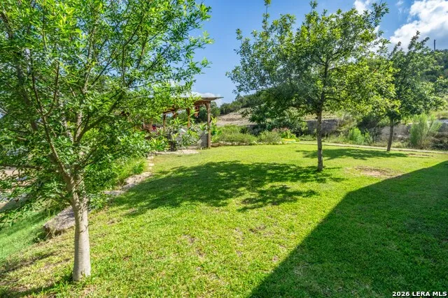 1079 County Road 357 Utopia, TX 78884