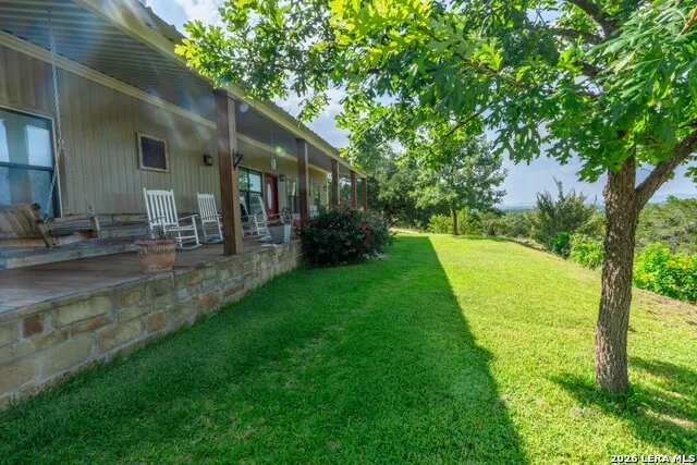 1079 County Road 357 Utopia, TX 78884