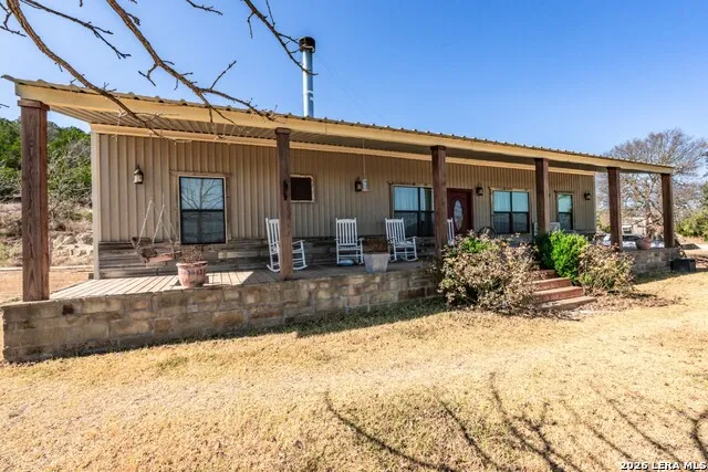1079 County Road 357 Utopia, TX 78884